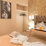 Casa vacanze The 50/50 Luxury Sidárion